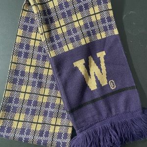 Washington Huskies scarf